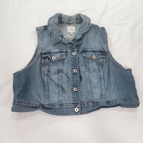 Torrid Women’s Denim Jean Vest Size 3 Cropped Light Wash Collared
Lot H - Picture 3 of 6